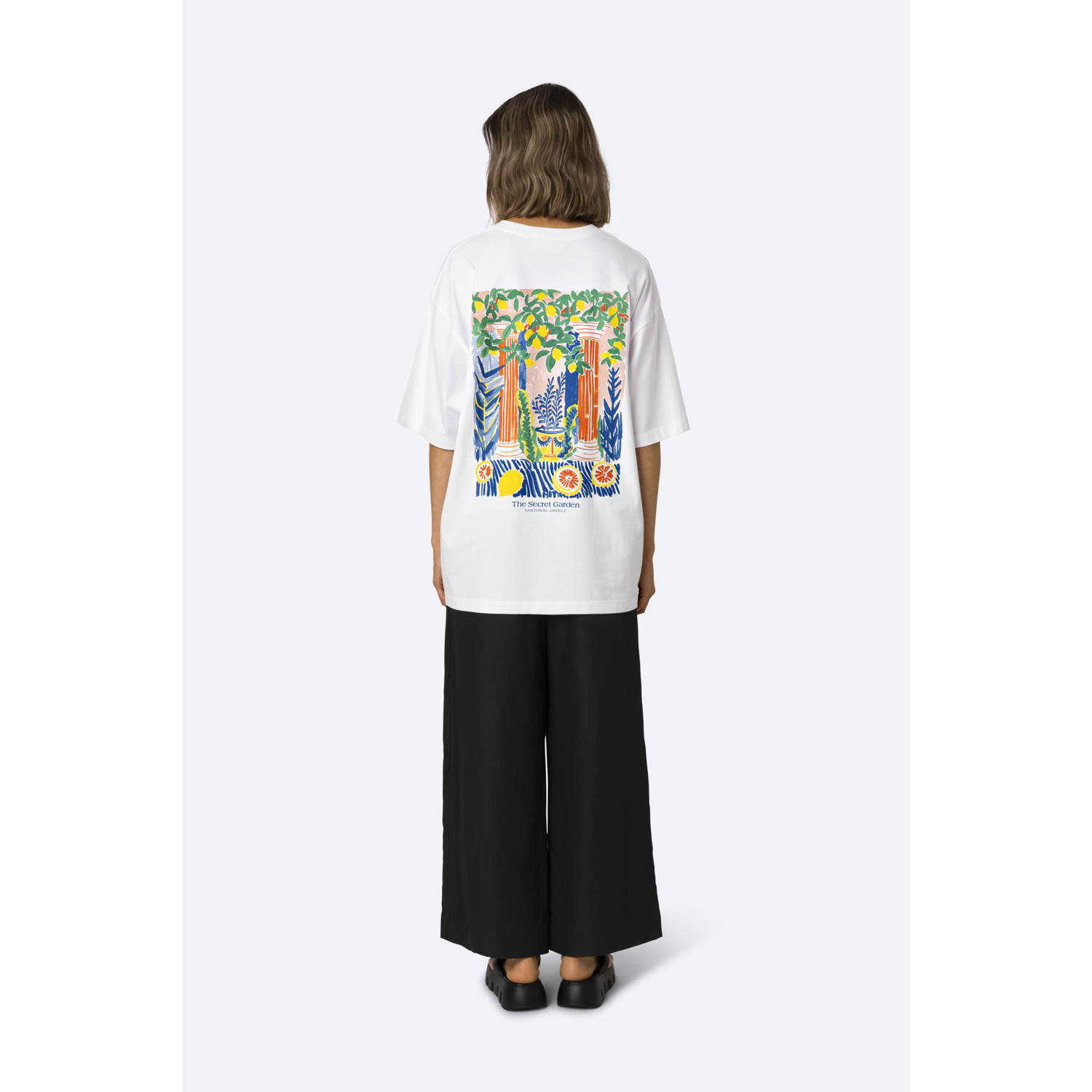 On Vacation Club T-shirt wit