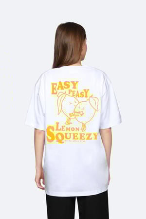 T-shirt wit