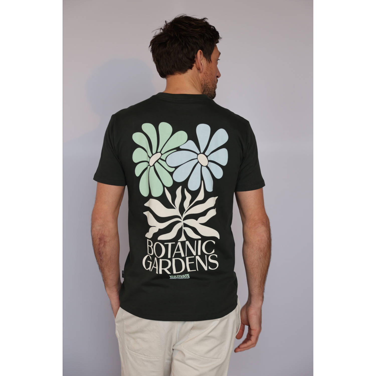 Kultivate T-shirt zwart