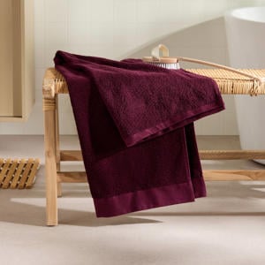 handdoek aubergine (140x70 cm)