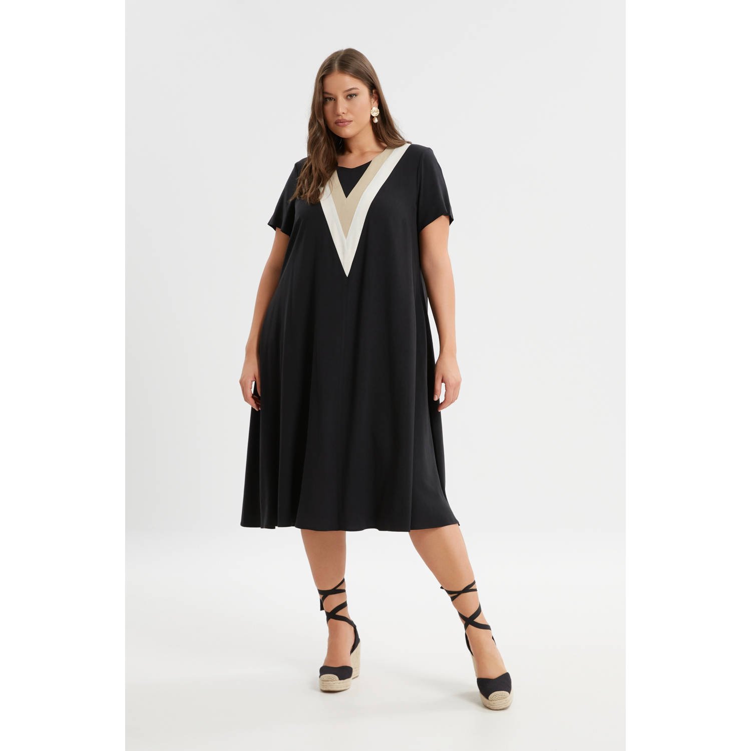 Mat Fashion A-lijn jurk zwart