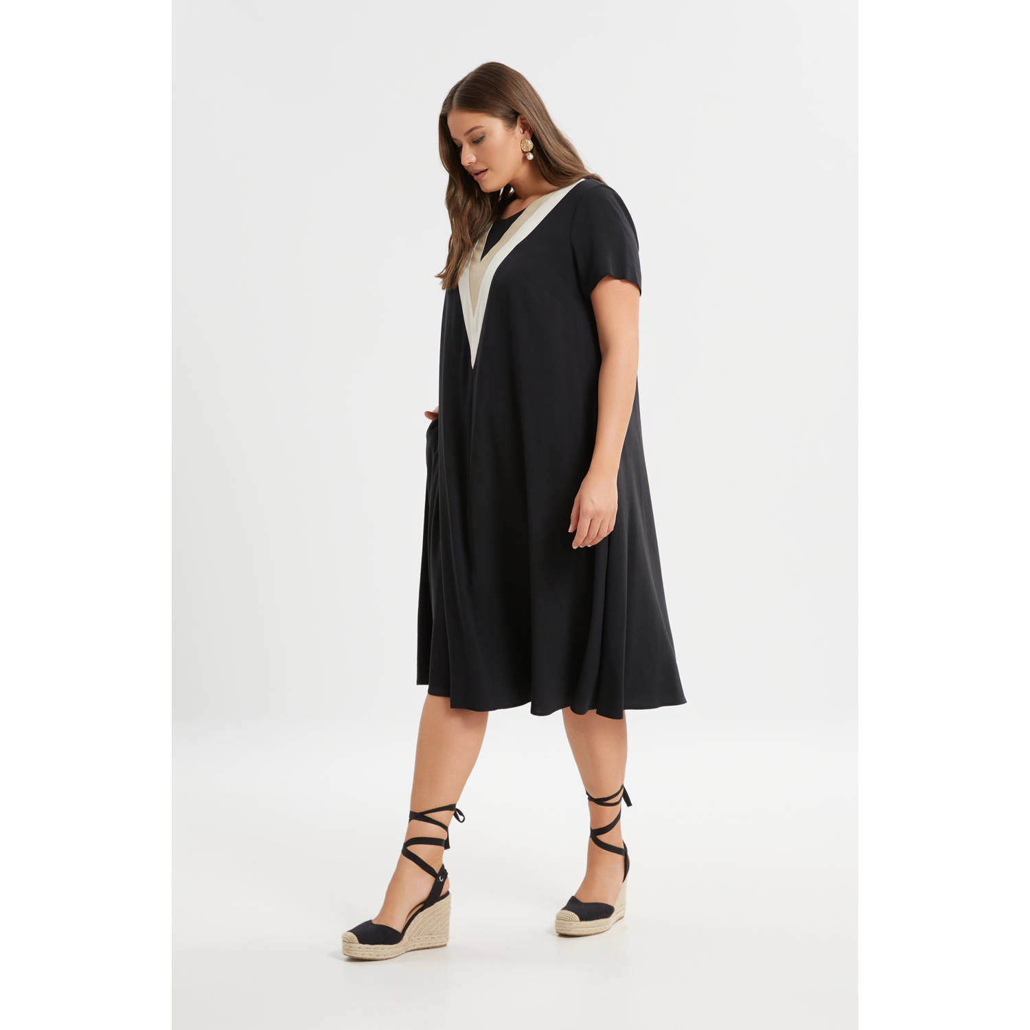 Mat Fashion A-lijn jurk zwart