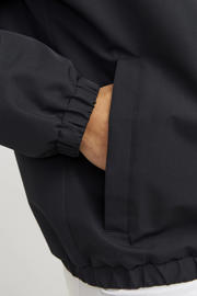 thumbnail: Zwarte heren JACK & JONES ESSENTIALS tussenjas van polyester met effen, lange mouwen, capuchon en ritssluiting