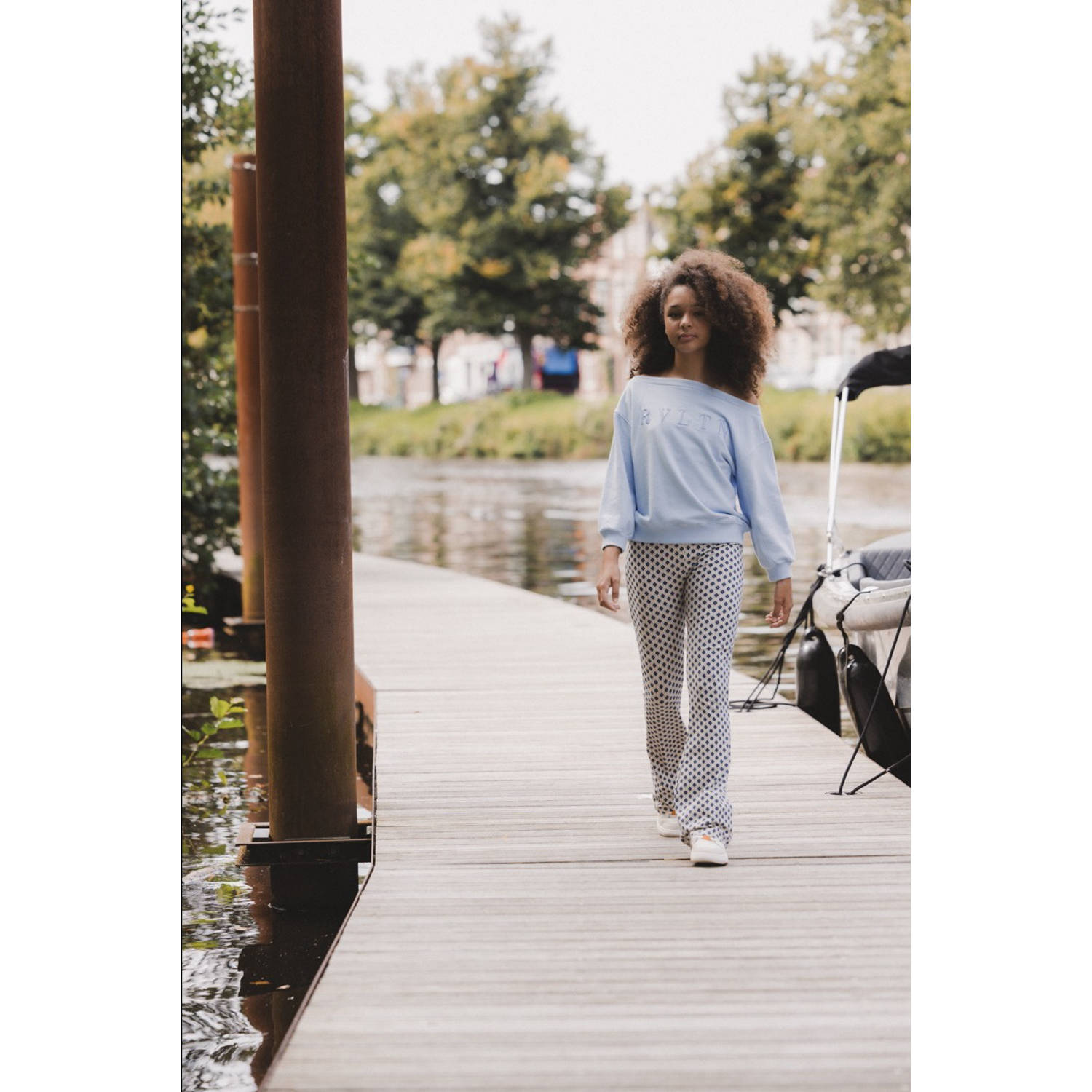 LOOXS 10sixteen flared broek beige