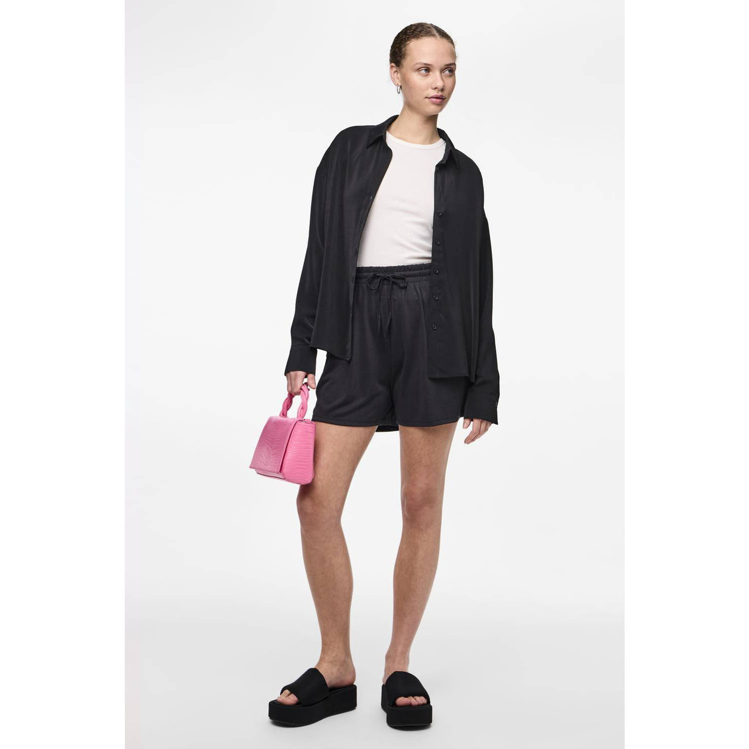 PIECES straight high waist casual short zwart
