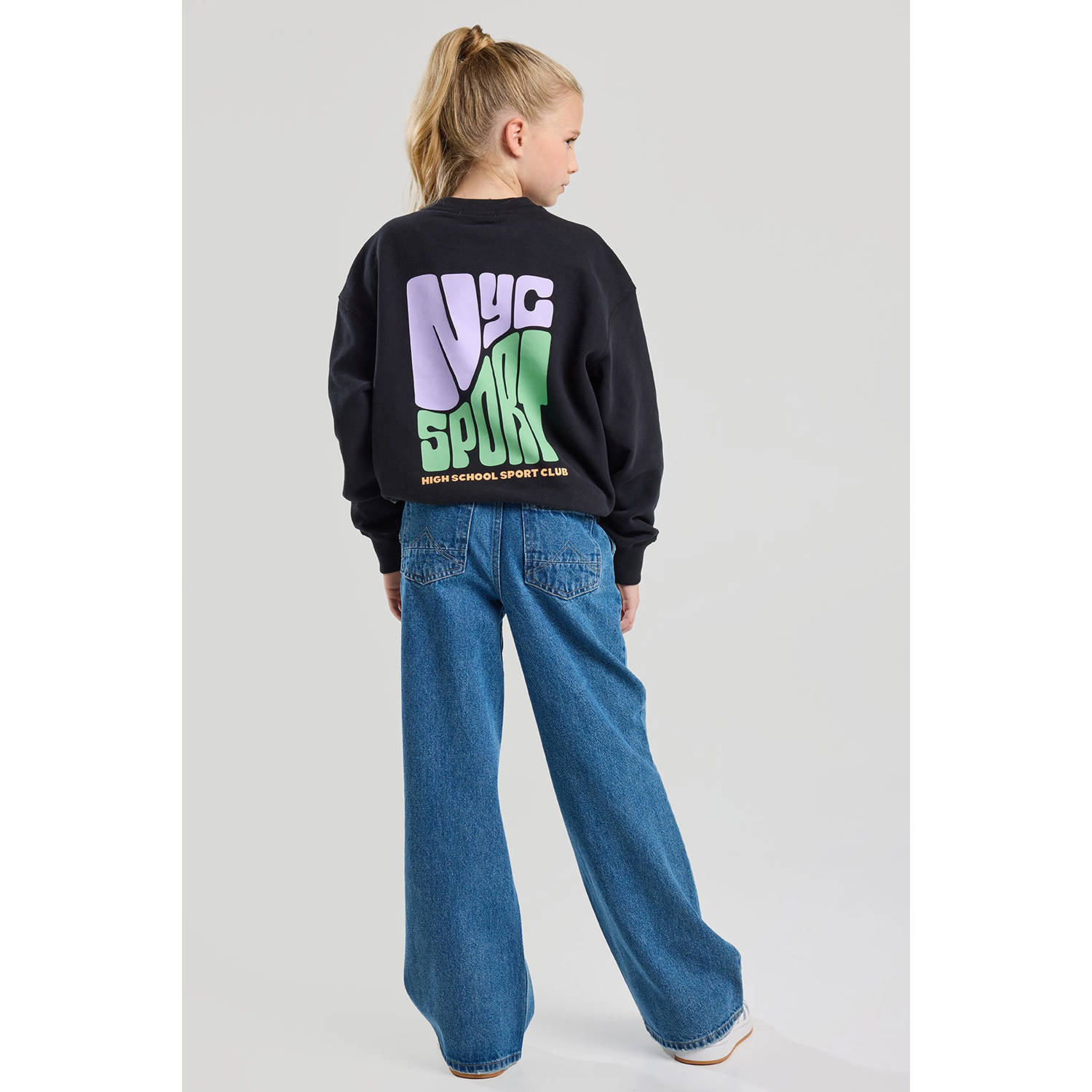 America Today sweater zwart