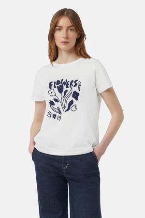 T-shirt wit
