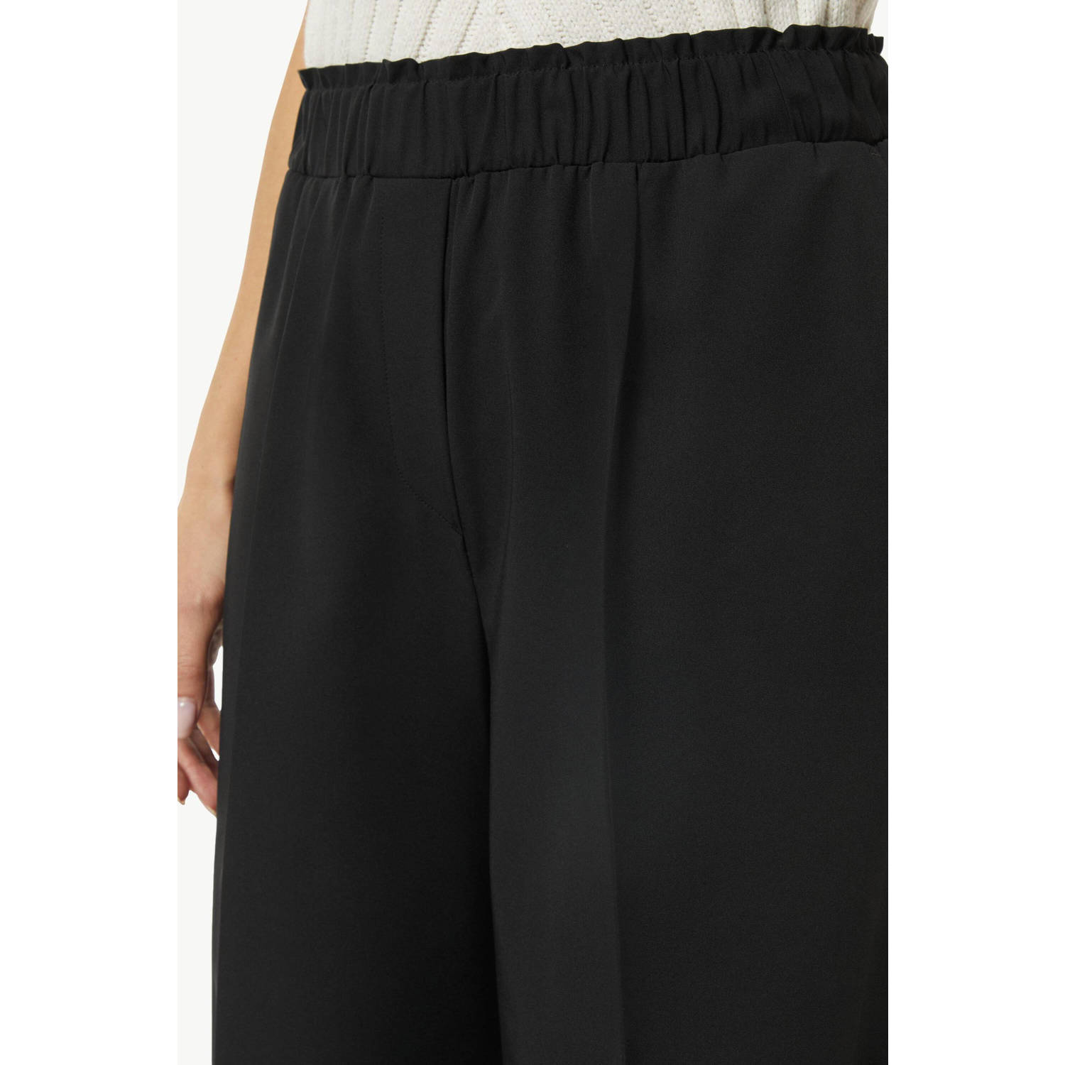 comma casual identity wide leg regular waist broek zwart