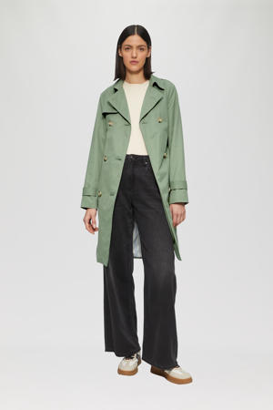 trenchcoat