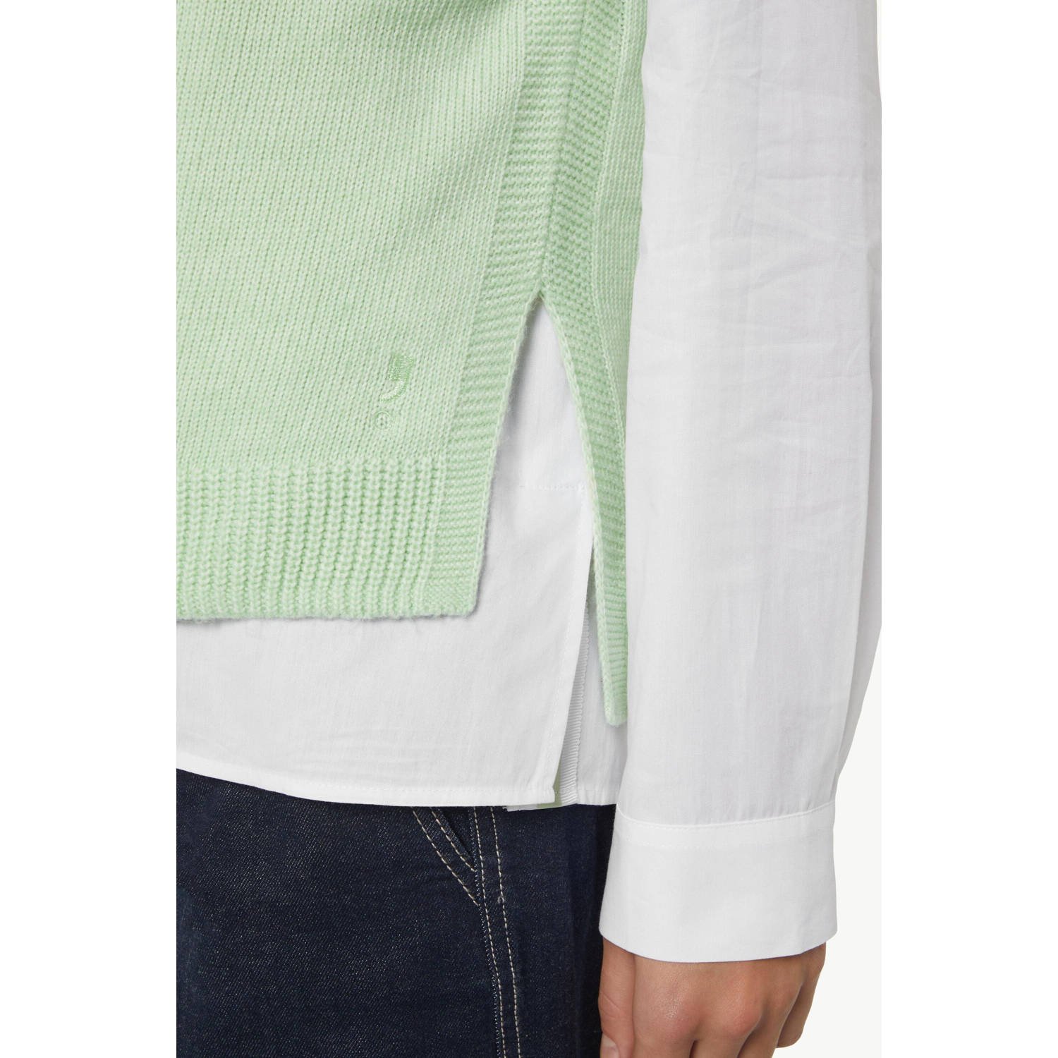 comma casual identity spencer lichtgroen