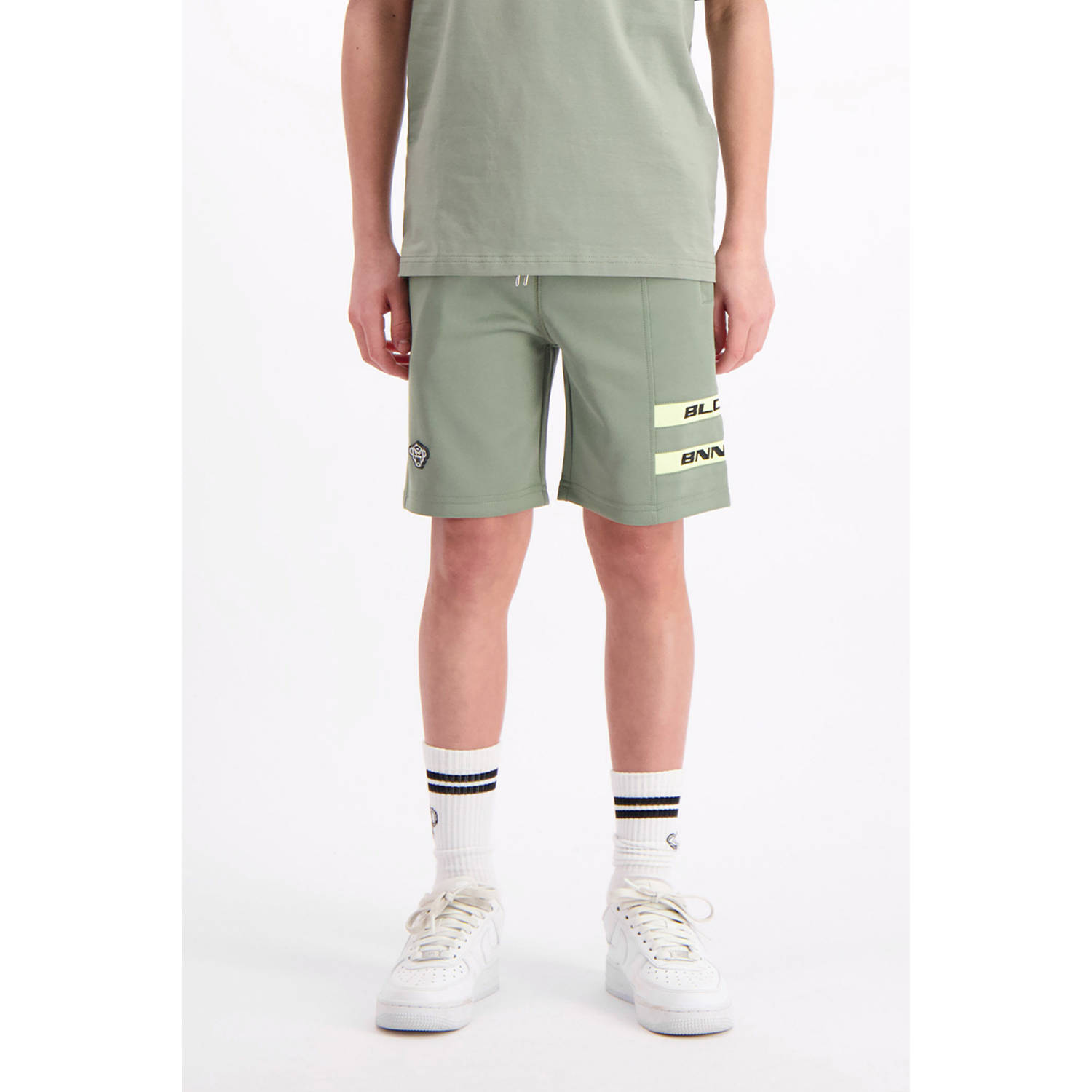 BLACK BANANAS regular sweatshort olijfgroen