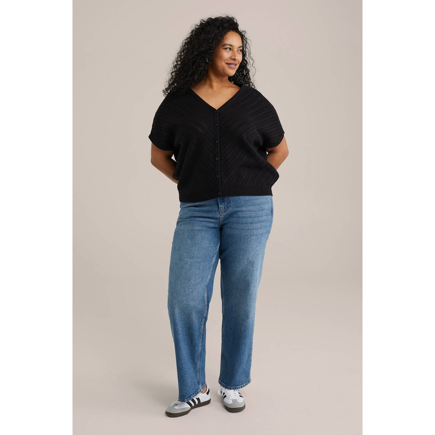 WE Fashion Curve vest zwart fijn gebreid