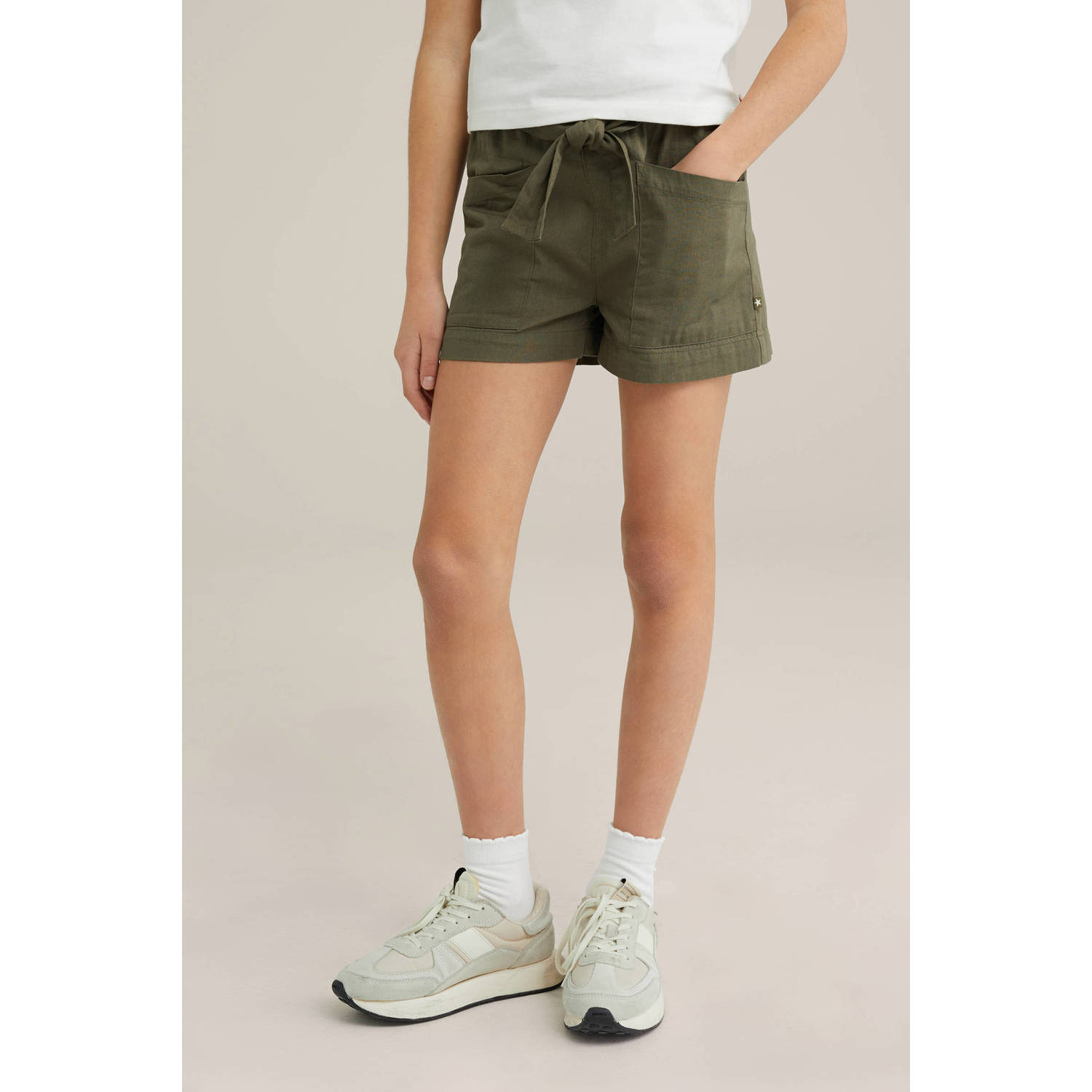 WE Fashion casual short groen