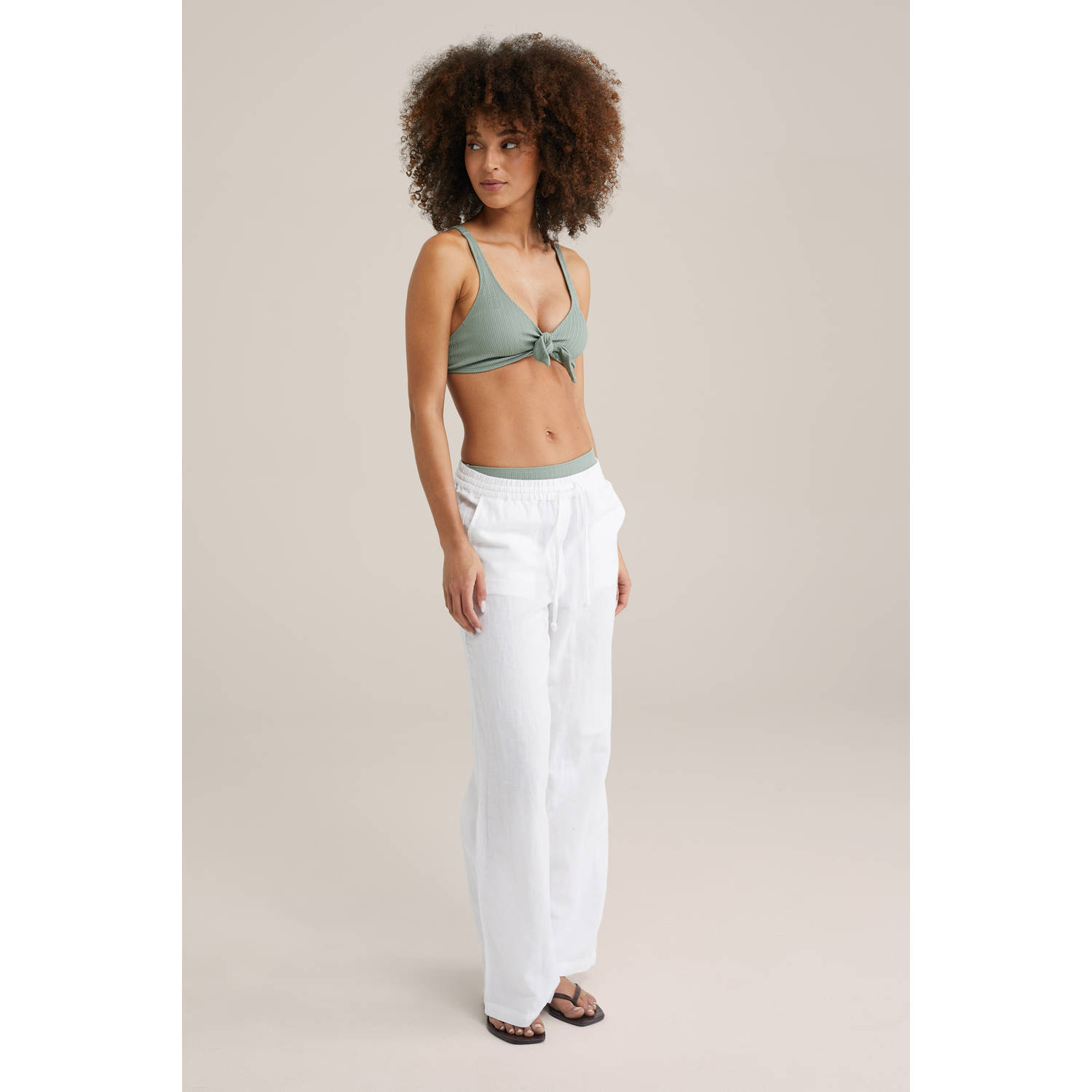 WE Fashion voorgevormde triangel bikinitop lichtgroen