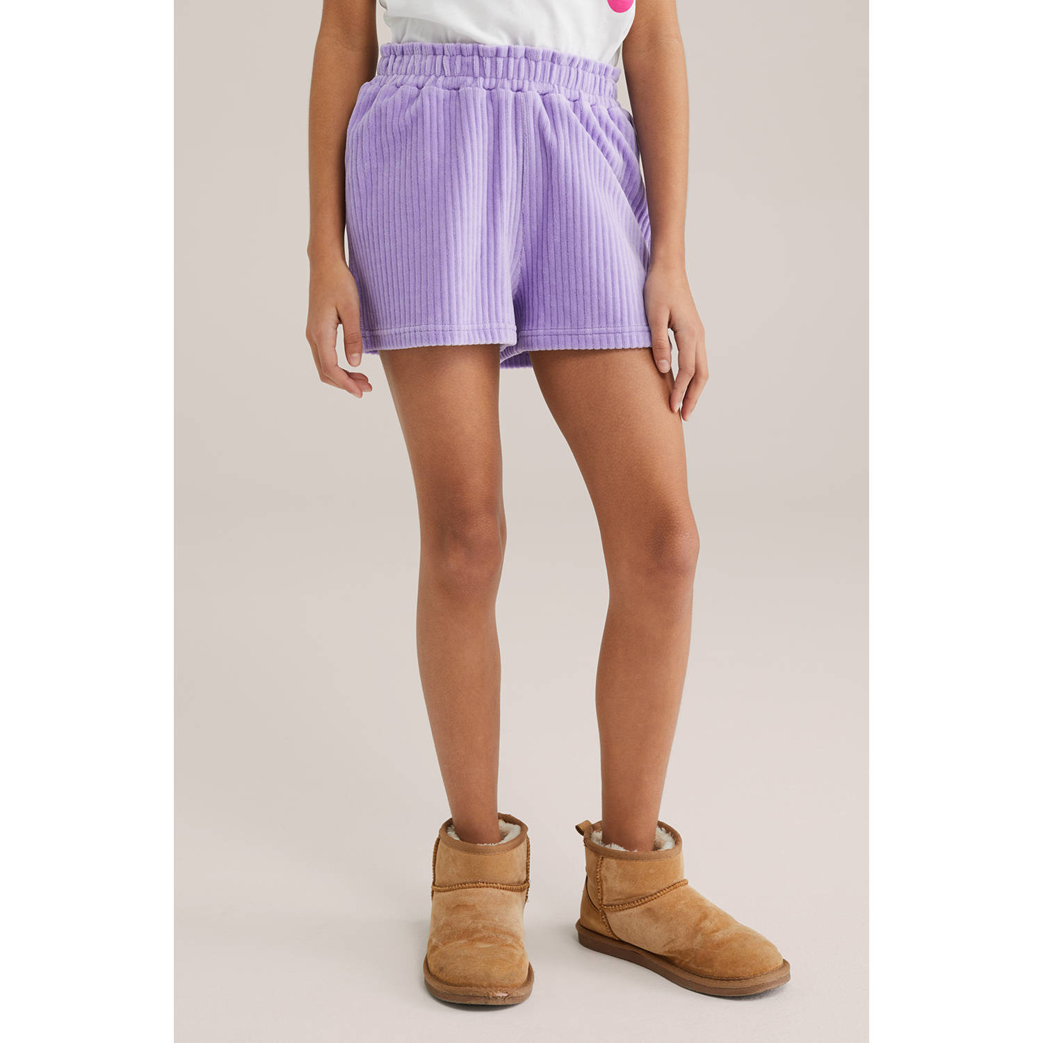 WE Fashion straight casual short lila