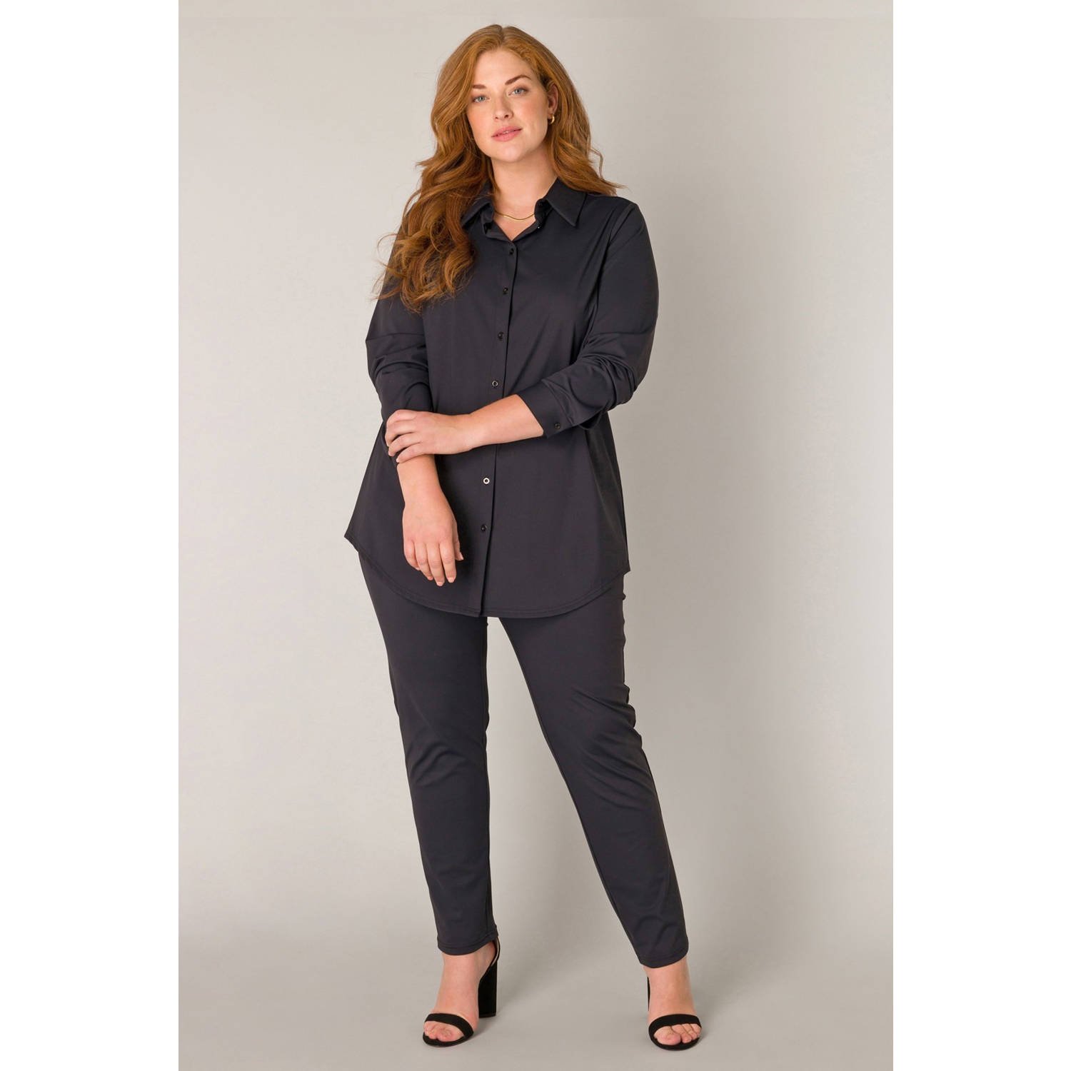 Base Level Curvy Blouse met lange mouwen Lara met stretch