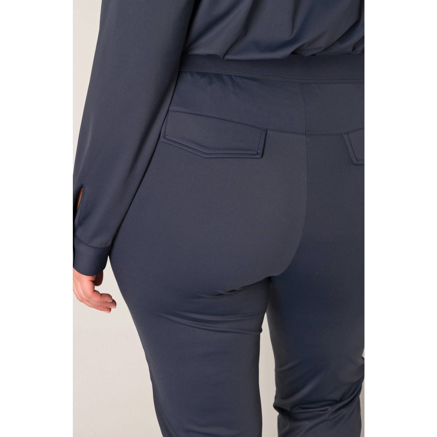 Base Level Curvy slim regular waist broek donkerblauw