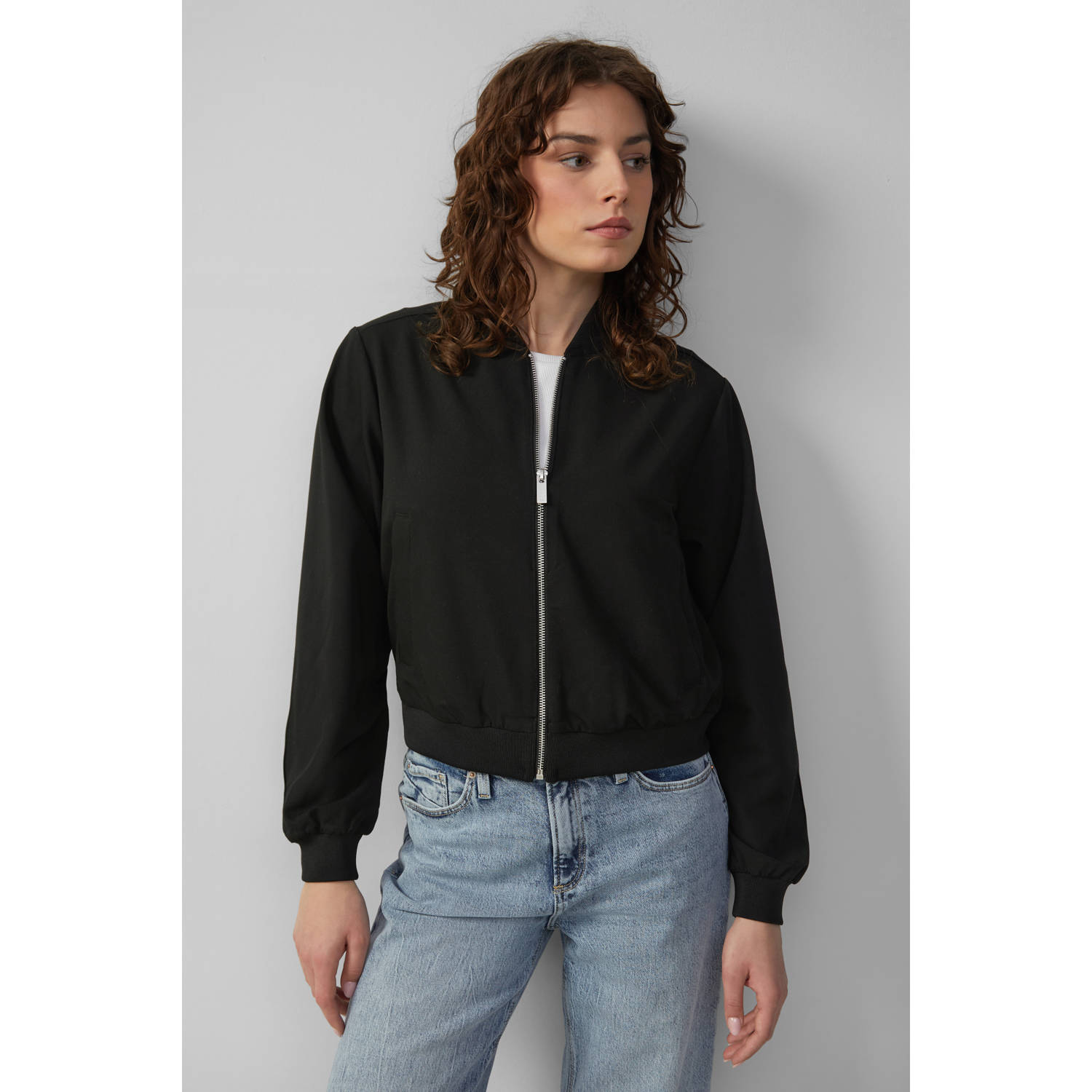 Q S designed by Blouson met ribboorden