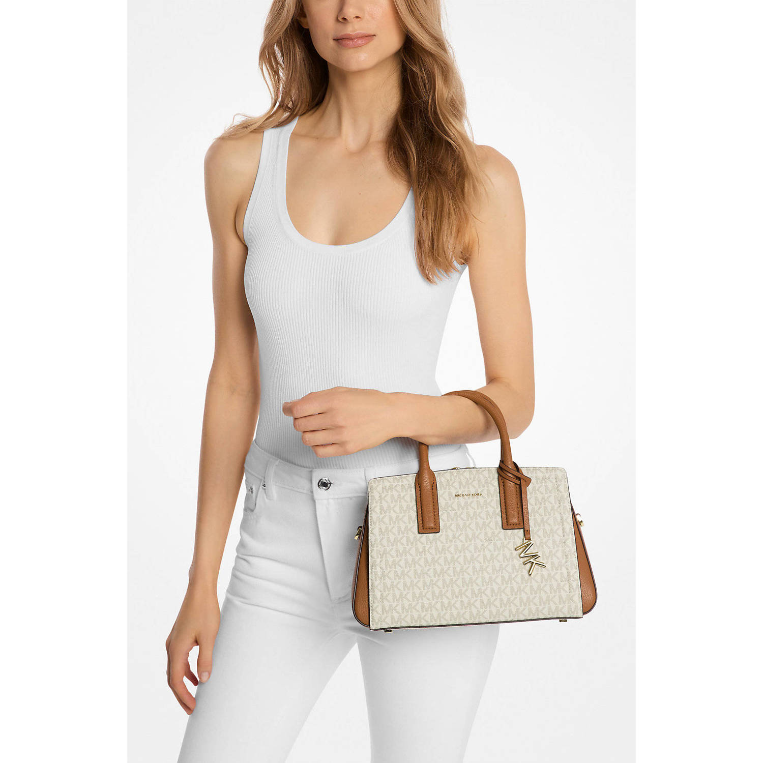 Michael Kors mini handtas Laila met logprint ecru cognac