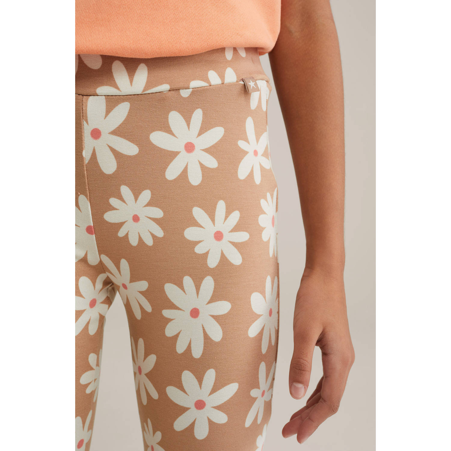 WE Fashion flared broek beige wit roze