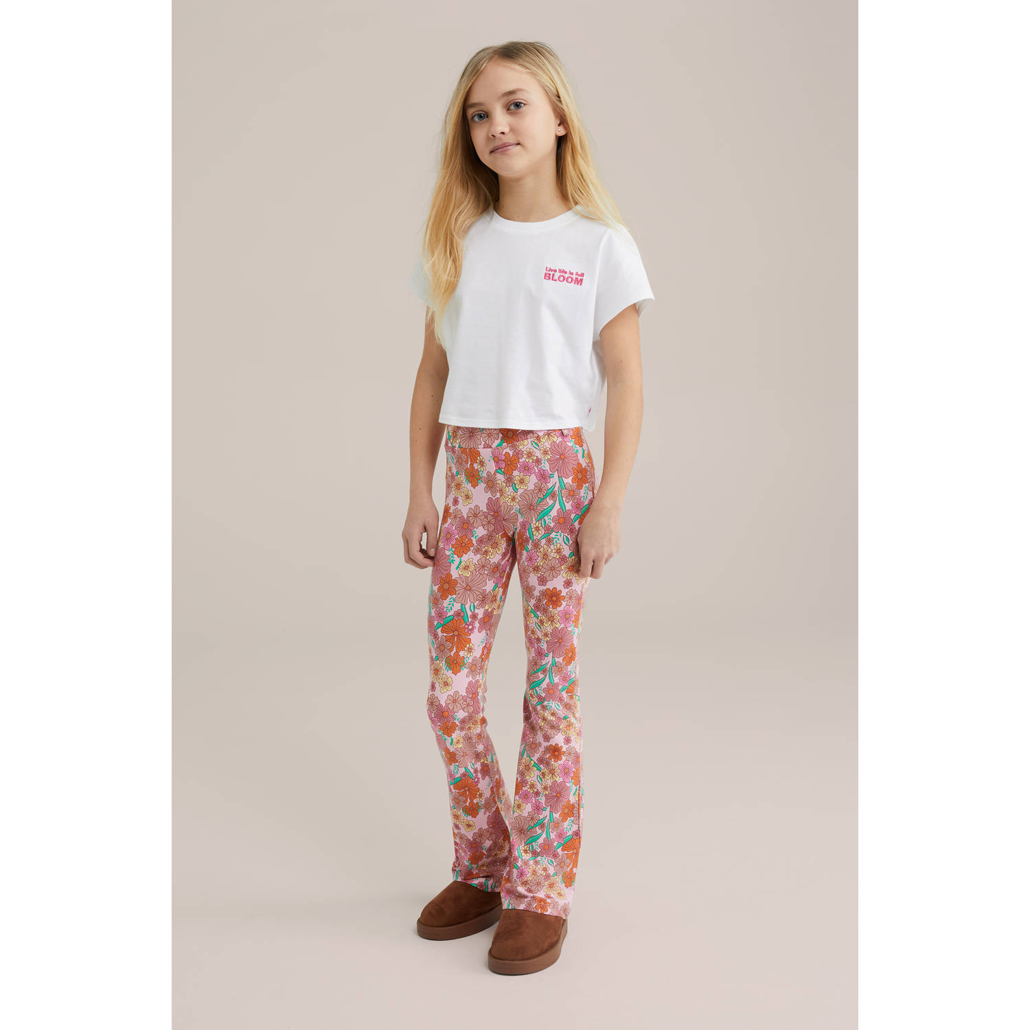 WE Fashion flared broek roze oranje groen