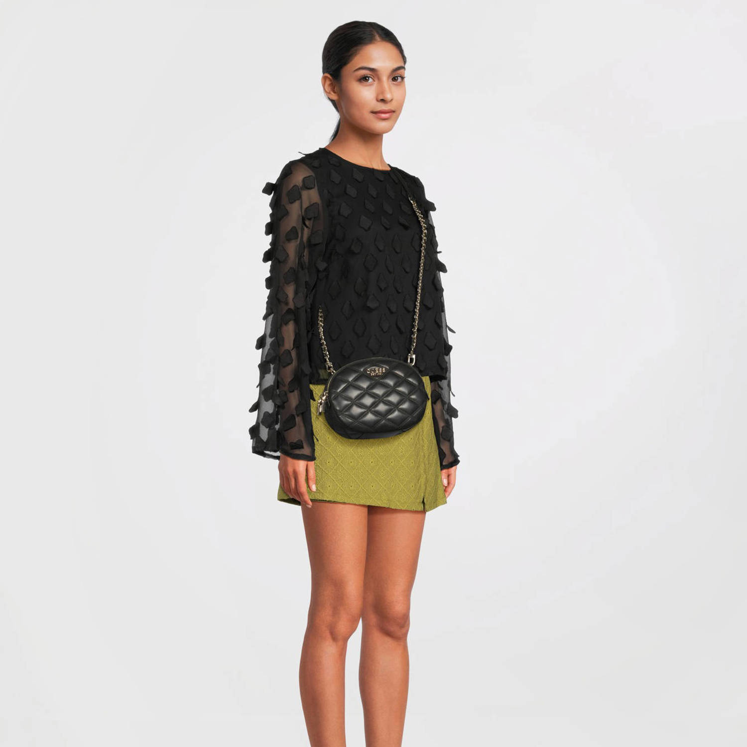 GUESS doorgestikte crossbody tas Tamsin zwart