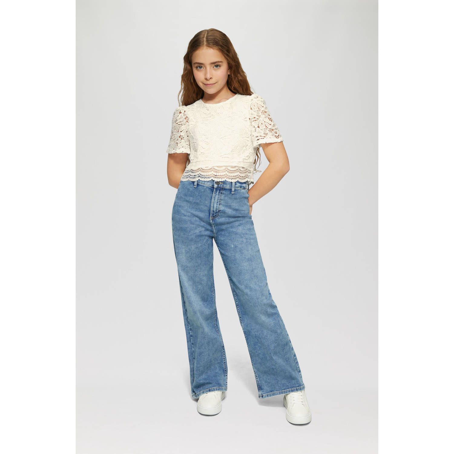 S.Oliver RED LABEL Boxy Fit blouse met korte mouwen met viscosevoering en broderie anglaise