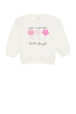 sweater wit