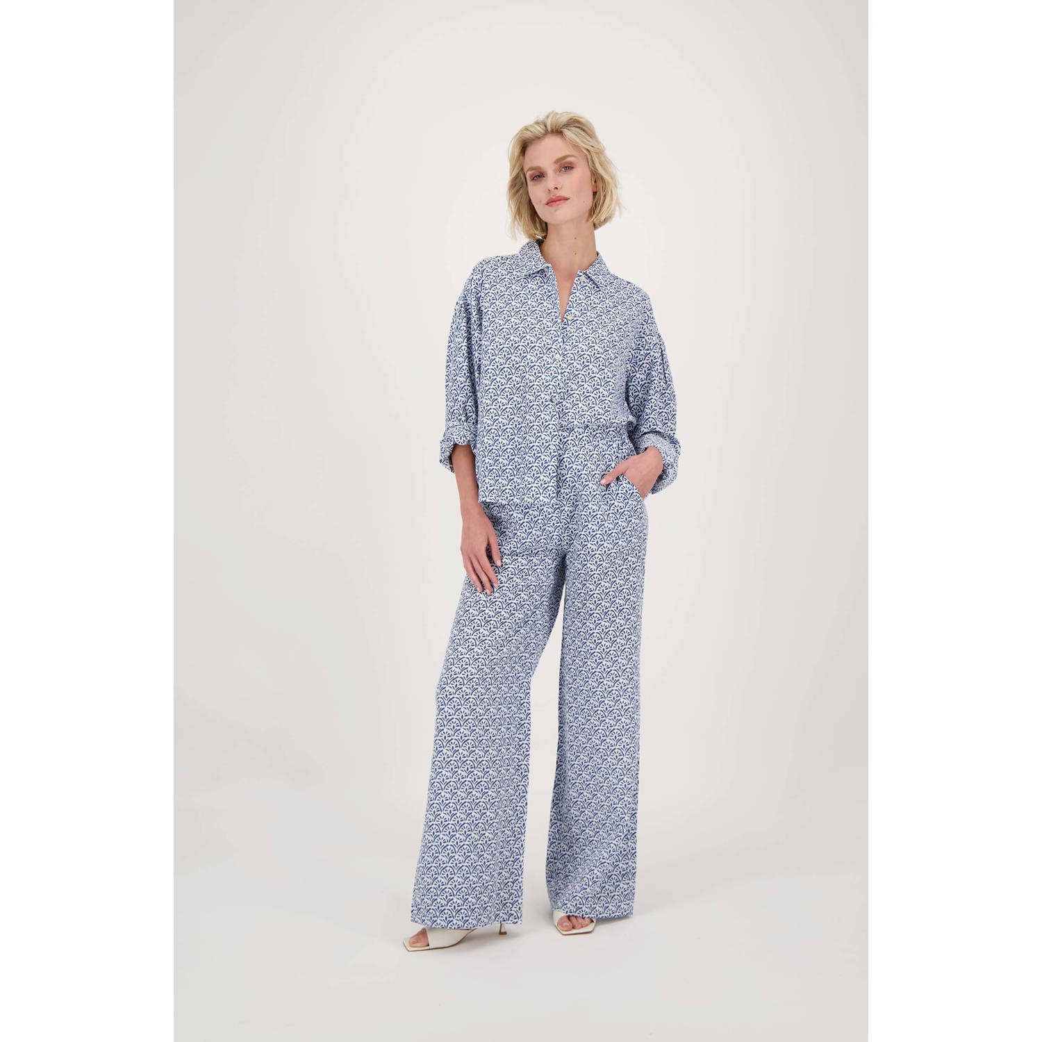 Zusss wide leg regular waist casual broek blauw
