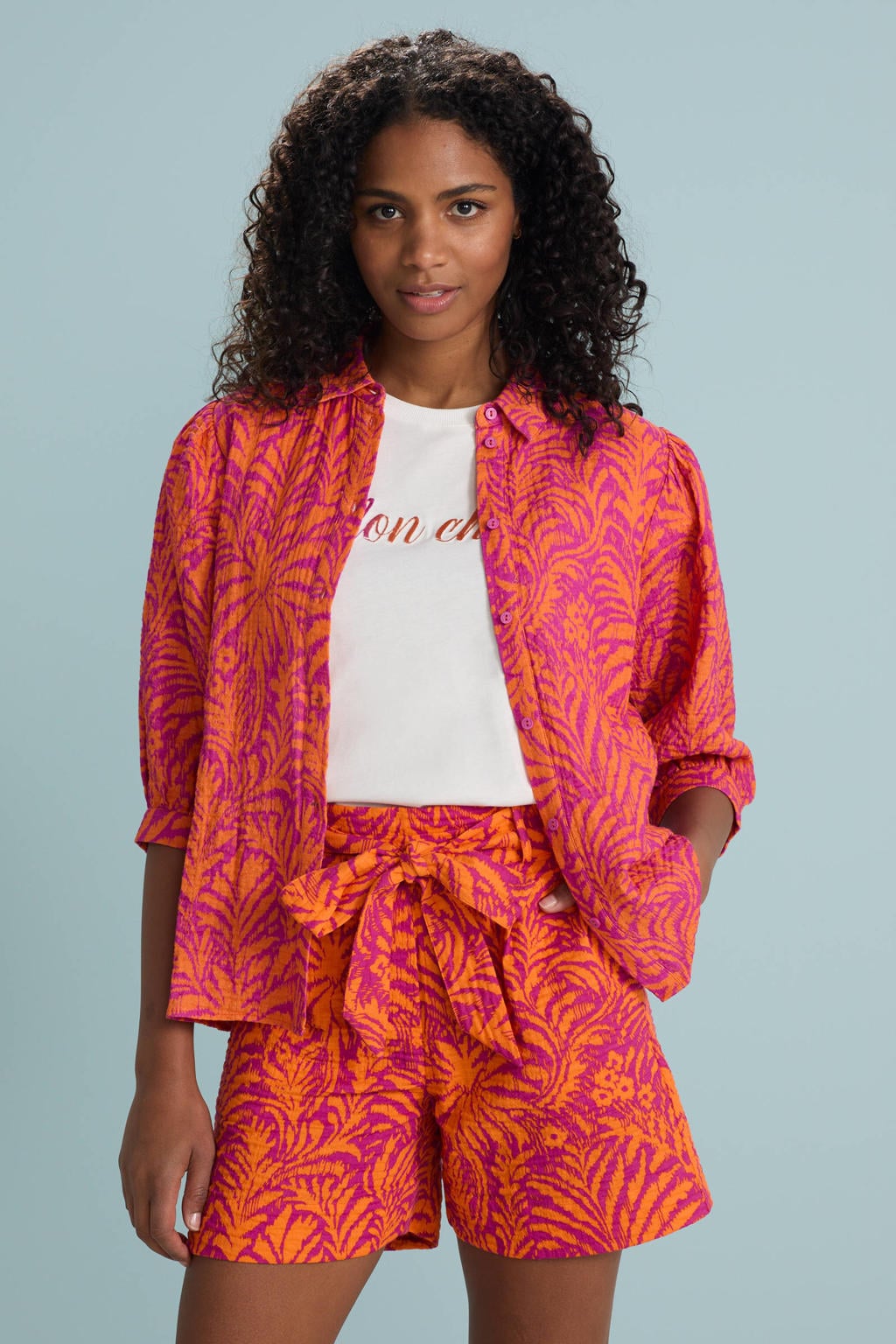 Violetkleurige dames Geisha blouse van katoen met korte mouwen, klassieke kraag en knoopsluiting