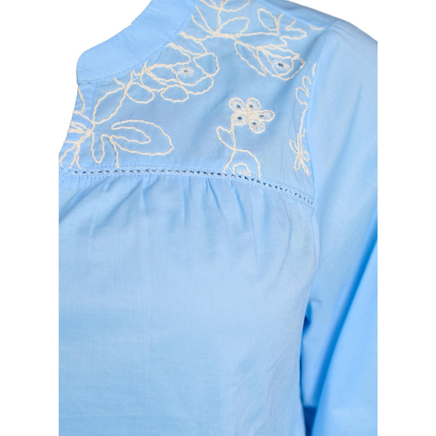 Zizzi blousetop lichtblauw broderie
