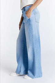 thumbnail: Cup of Joe Denim low waist loose fit jeans light blue denim