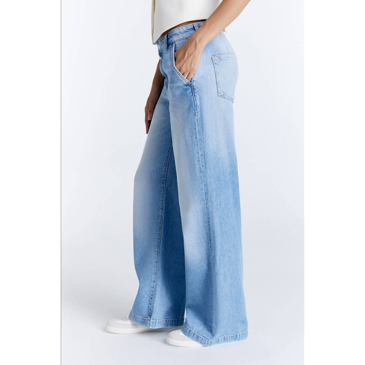 Cup of Joe Denim low waist loose fit jeans light blue denim
