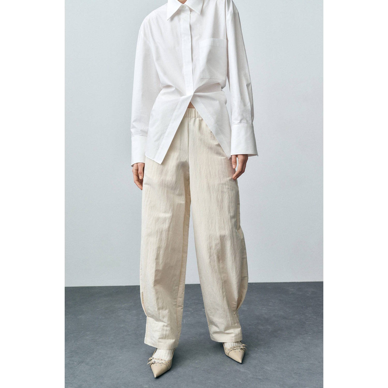 Mango regular waist broek ecru