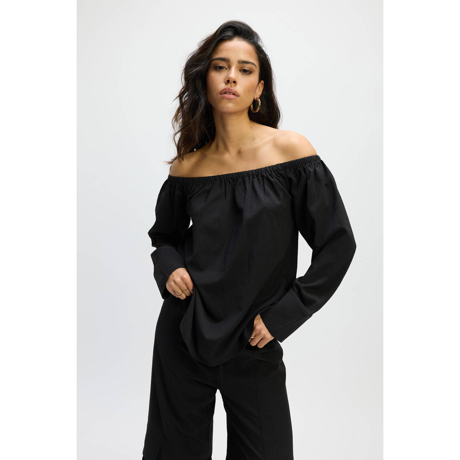 REFINED DEPARTMENT Dames Blouses Montana Zwart