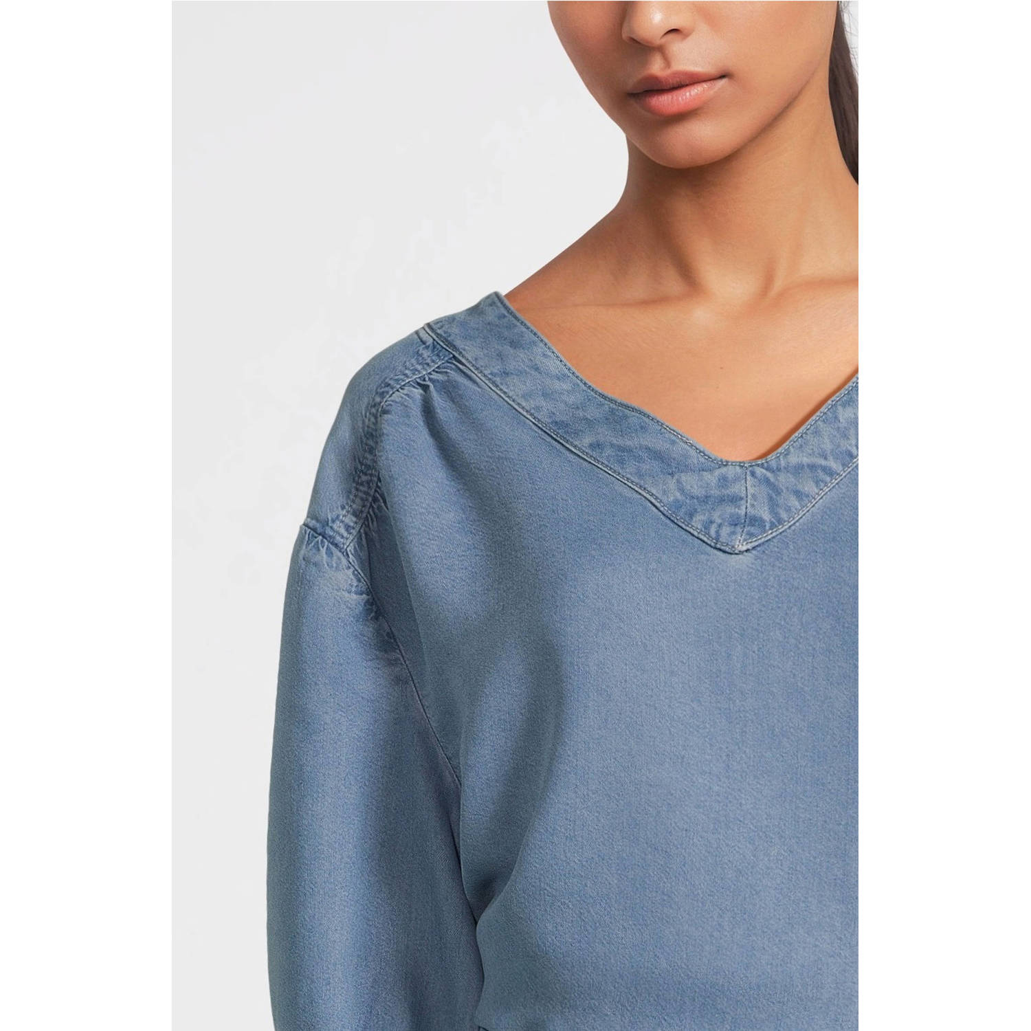 Beaumont blousetop light blue denim
