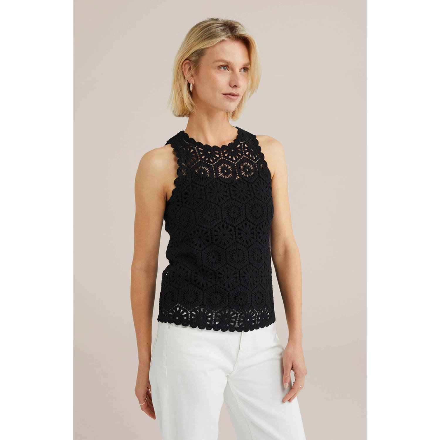 WE Fashion mouwloze top zwart crochet