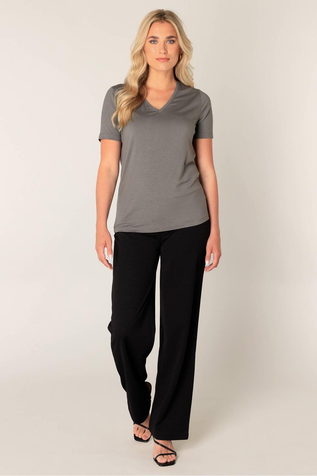 Base Level T-shirt grijs