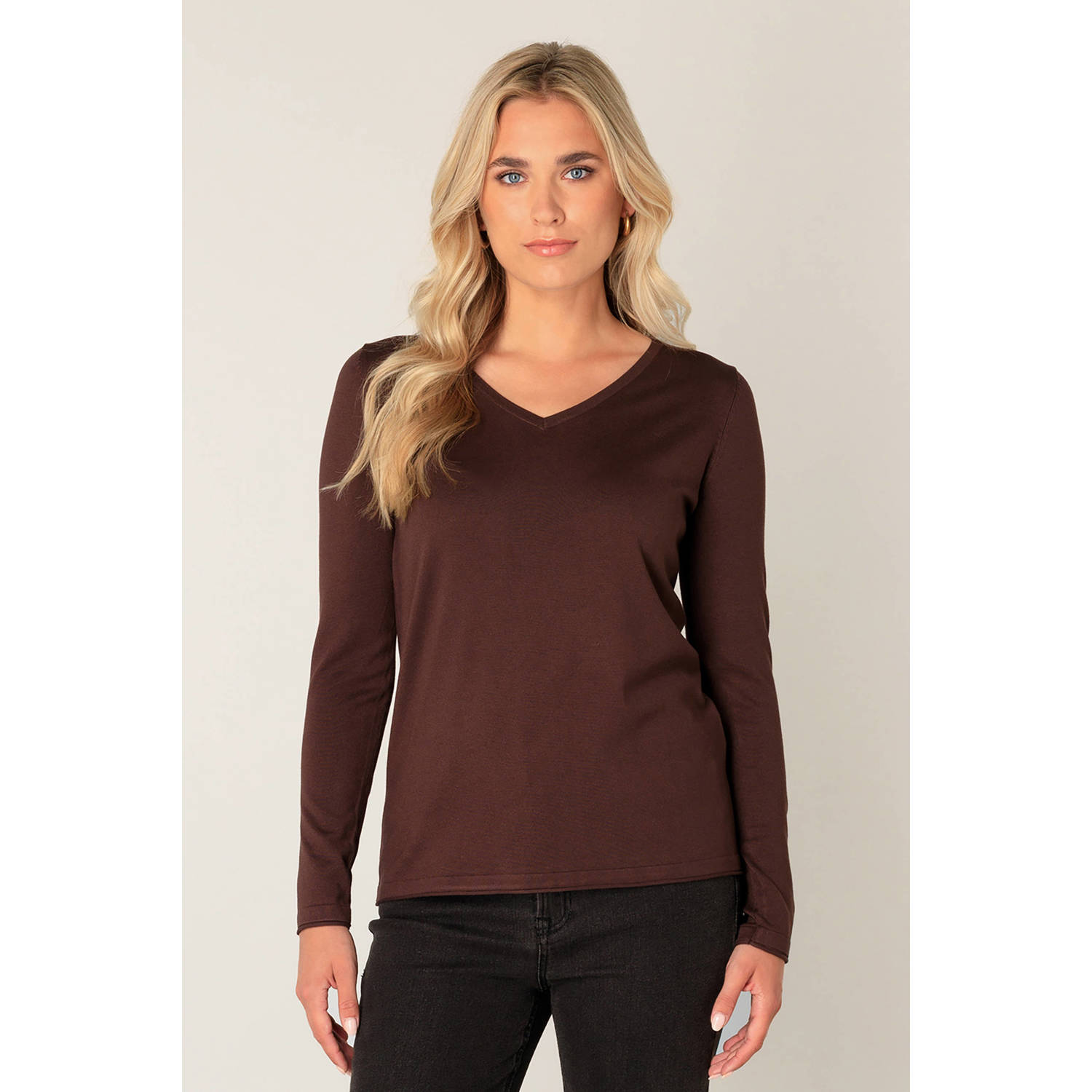 Base Level top donkerbruin fijn gebreid