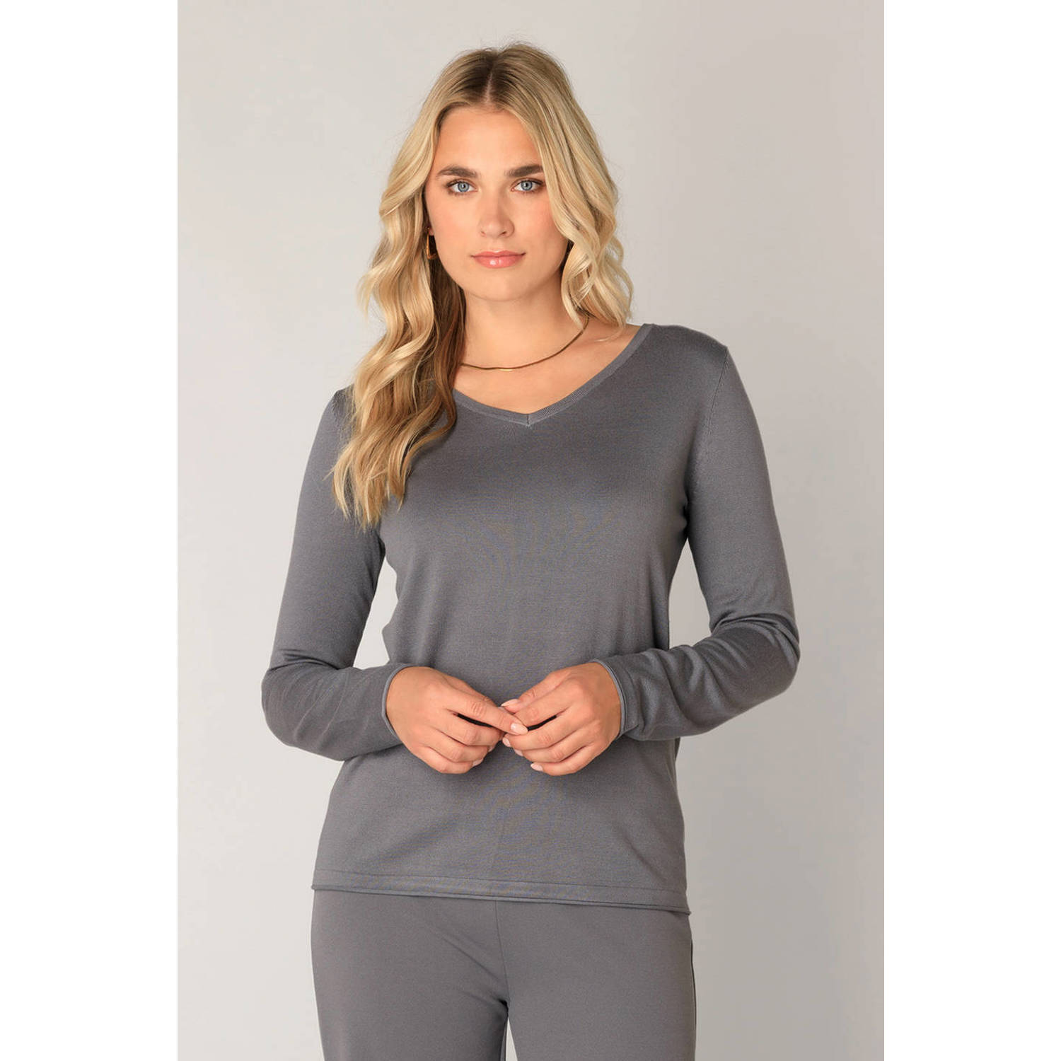 Base Level top fijn gebreid grijs