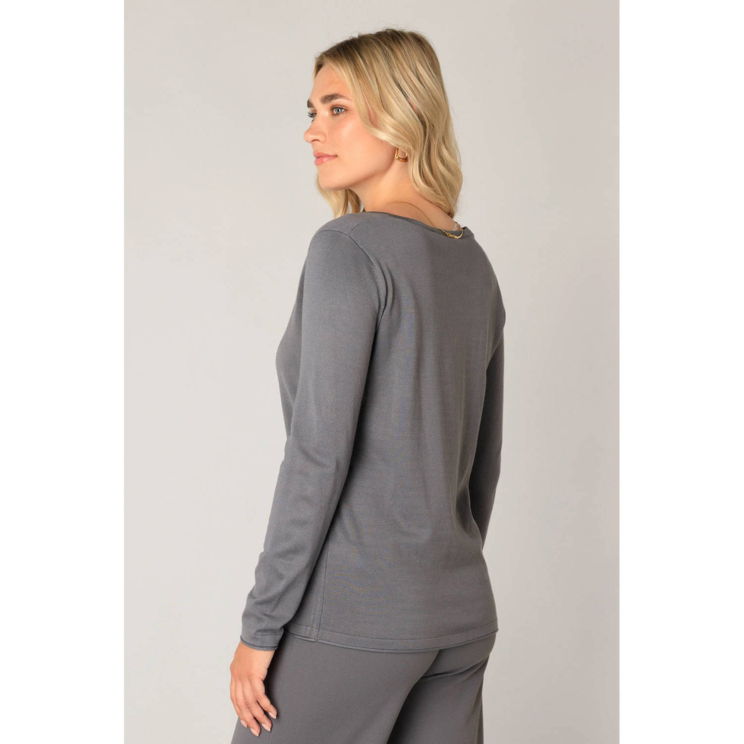 Base Level top fijn gebreid grijs