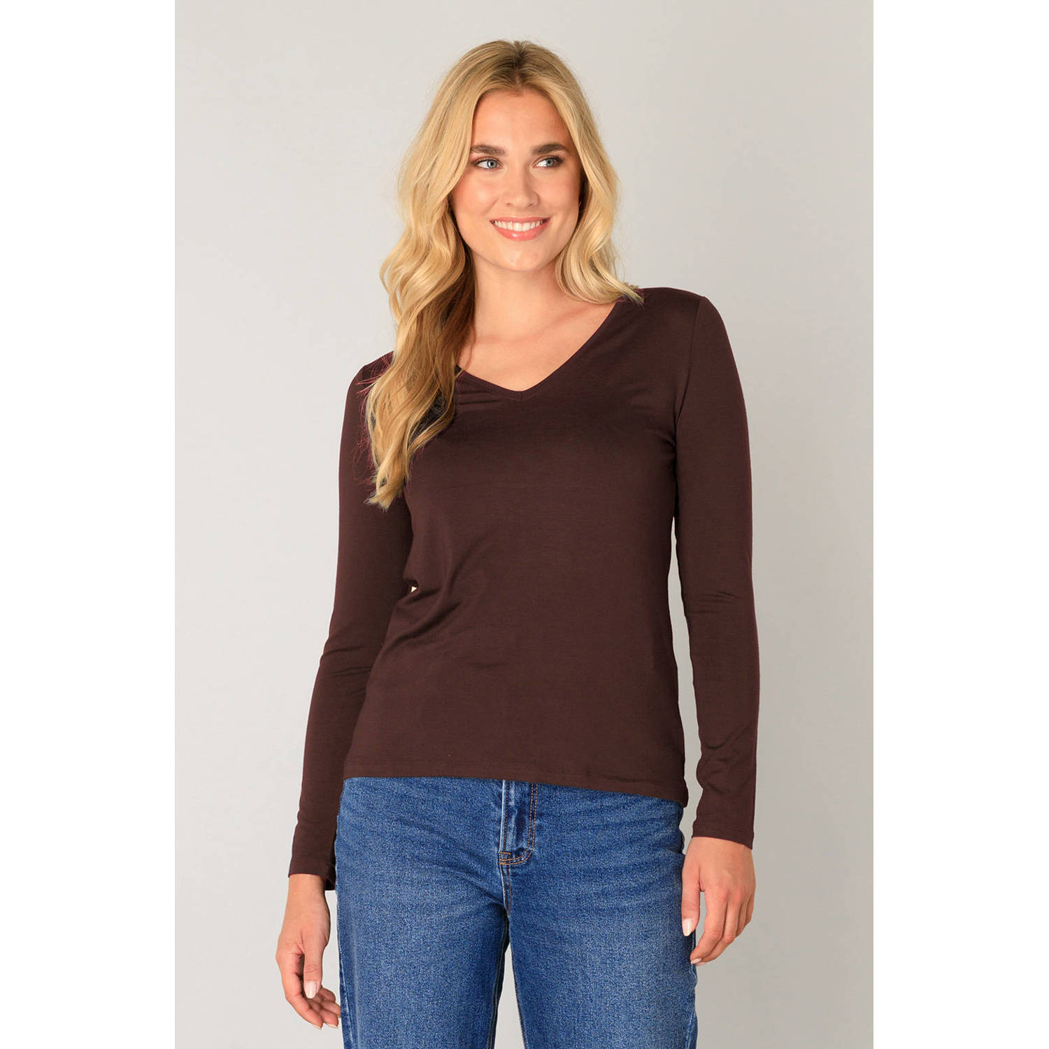 Base Level top donkerbruin fijn gebreid