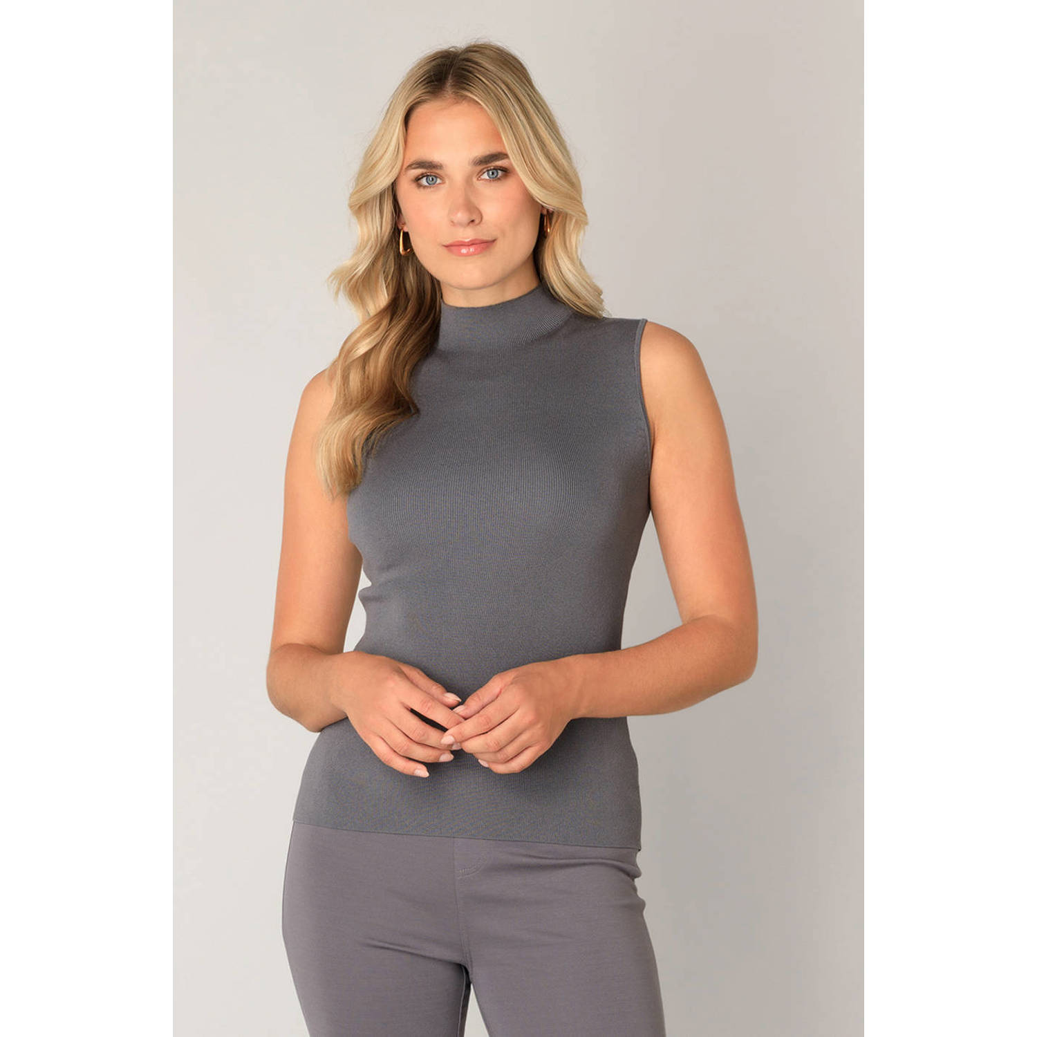 Base Level top rib gebreid grijs