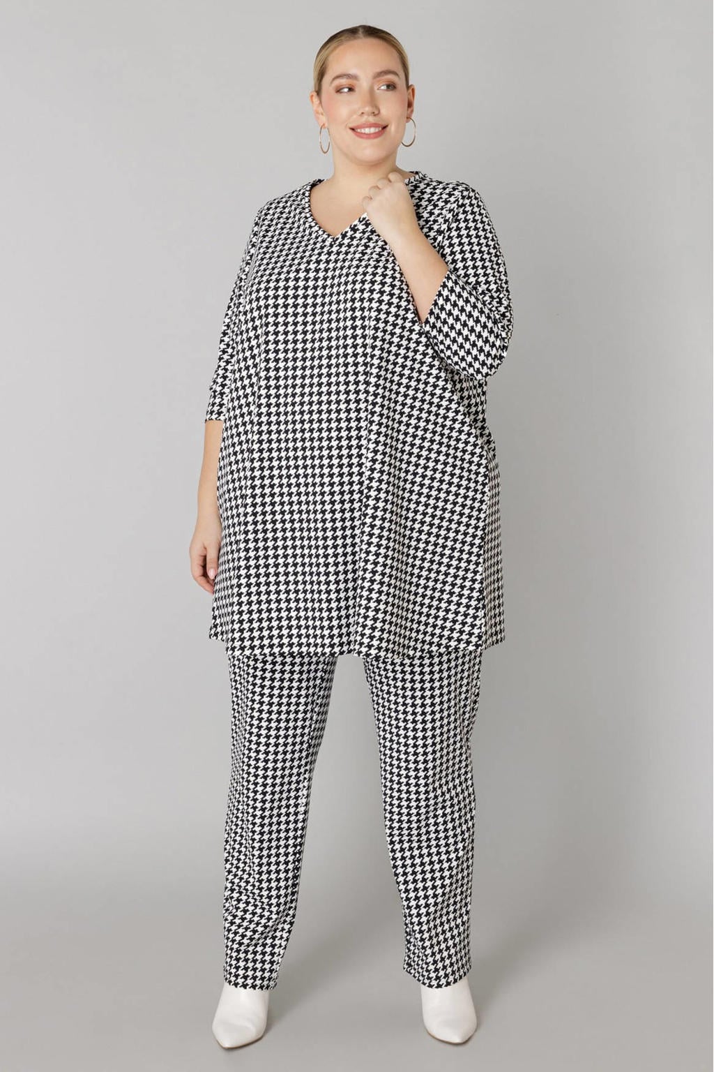 Colletta slim regular waist broek zwart