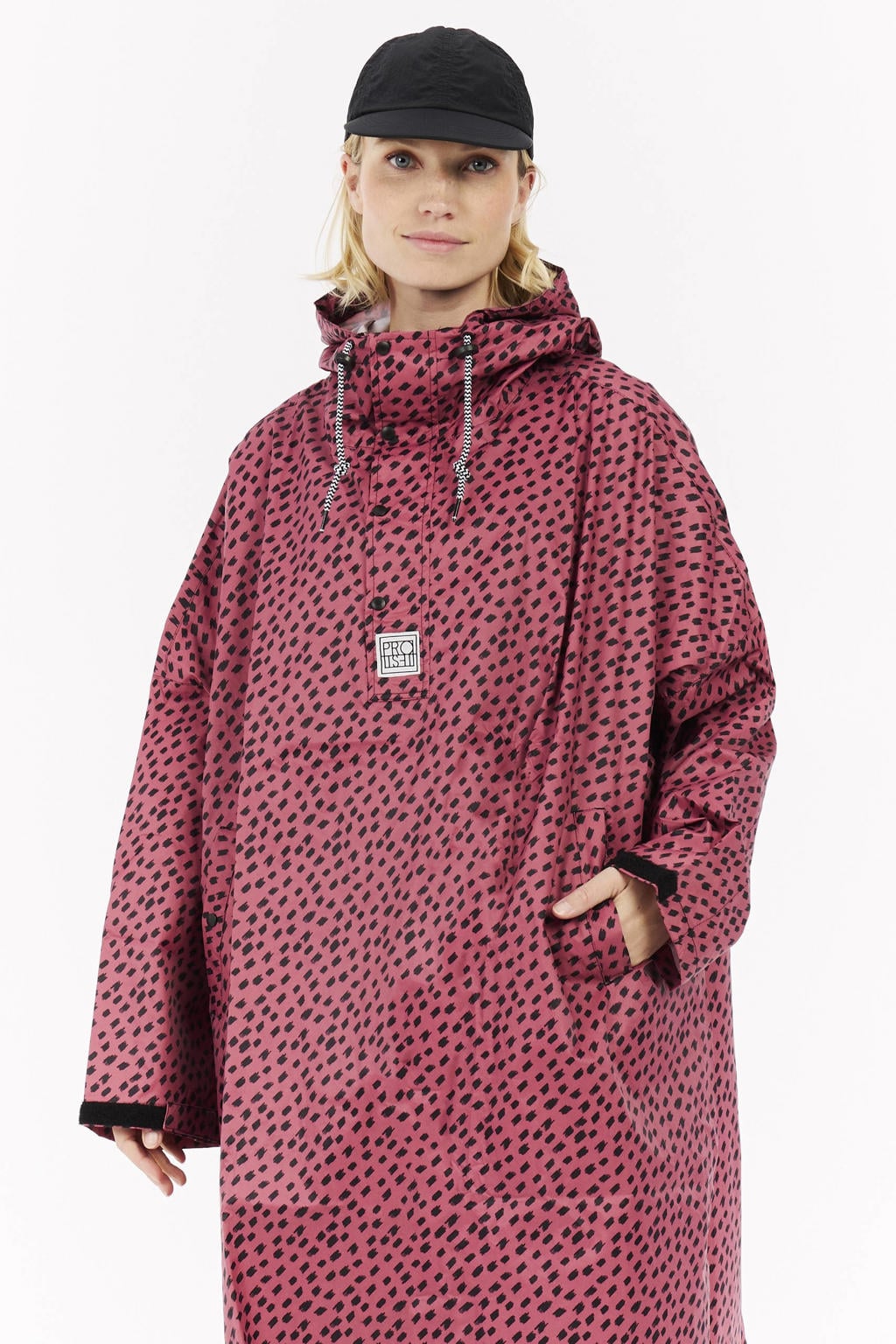 Oudroze dames Protest regenjas Laugh all over print met lange mouwen, capuchon en drukknoopsluiting