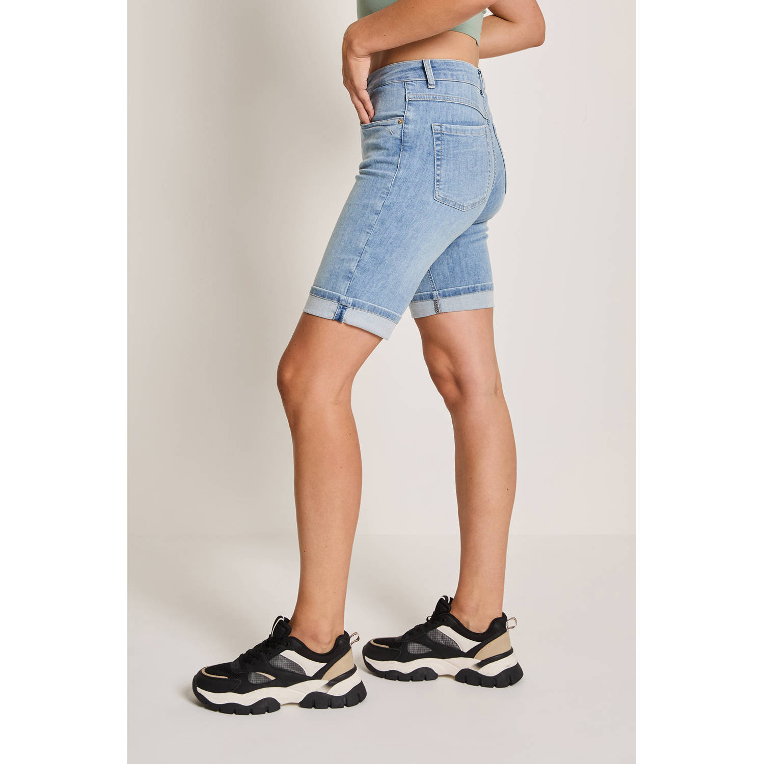 Para Mi slim high waist denim short medium blue denim