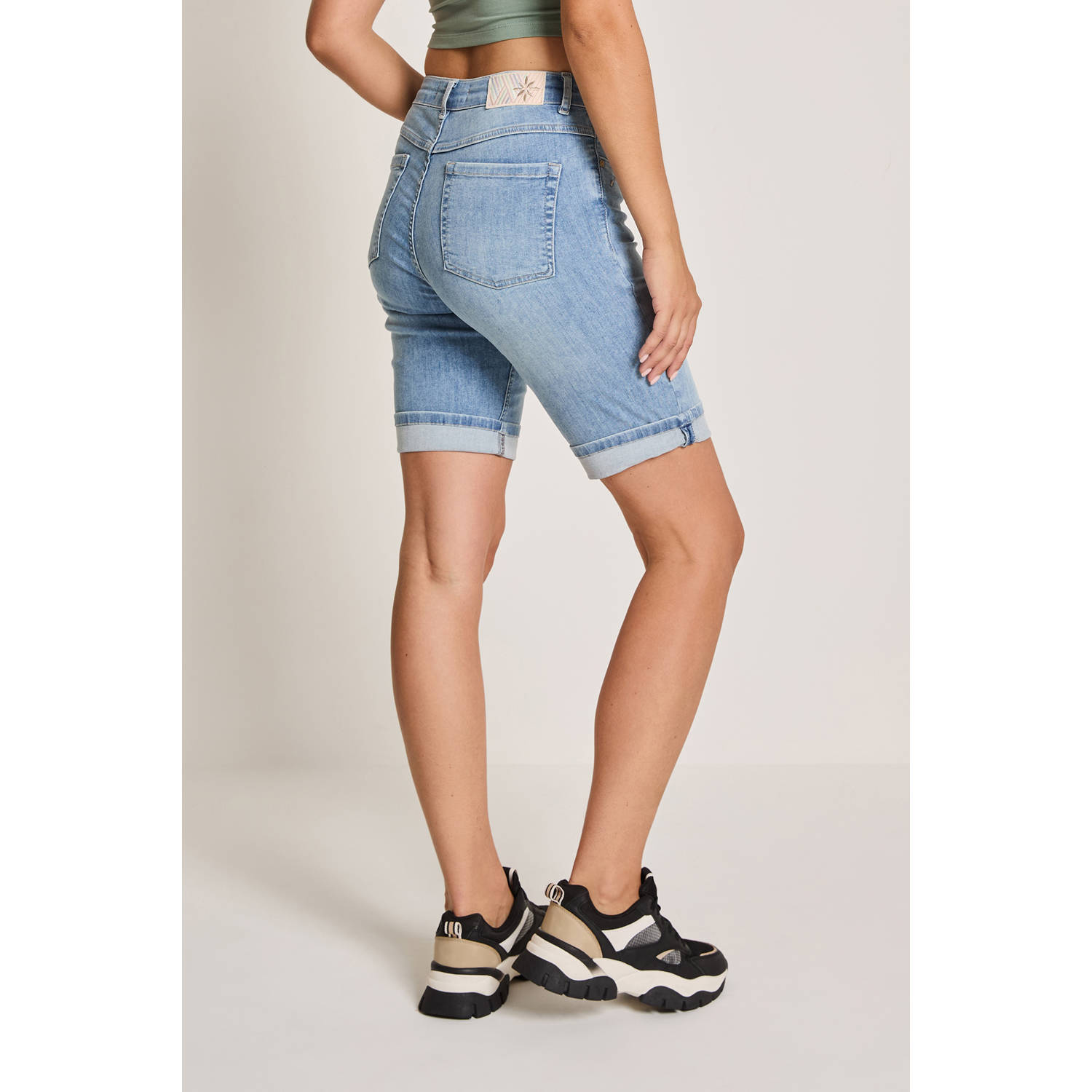 Para Mi slim high waist denim short medium blue denim