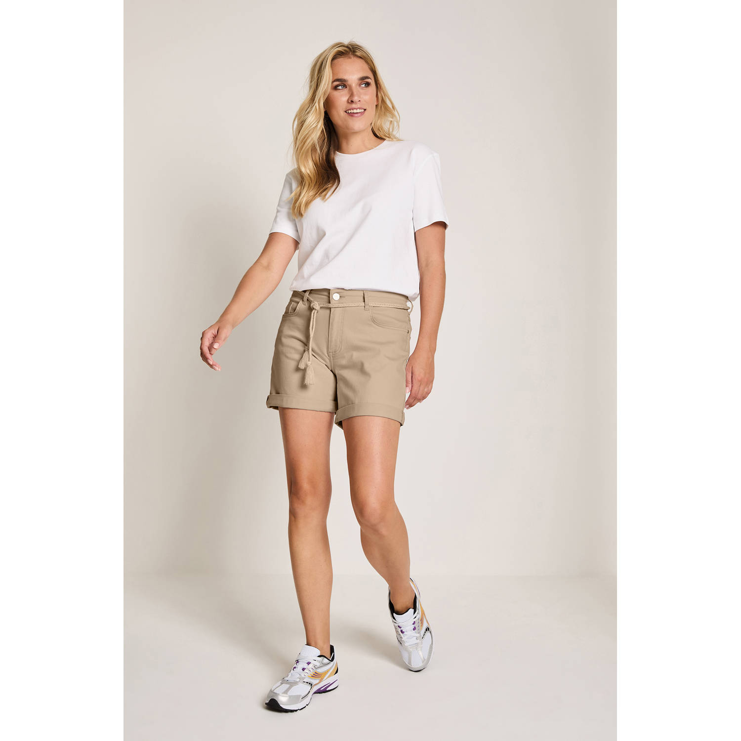 Para Mi straight high waist casual short taupe