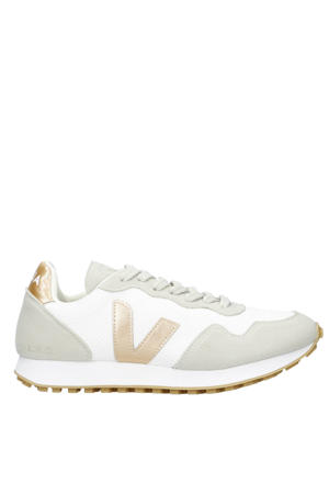   sneakers wit