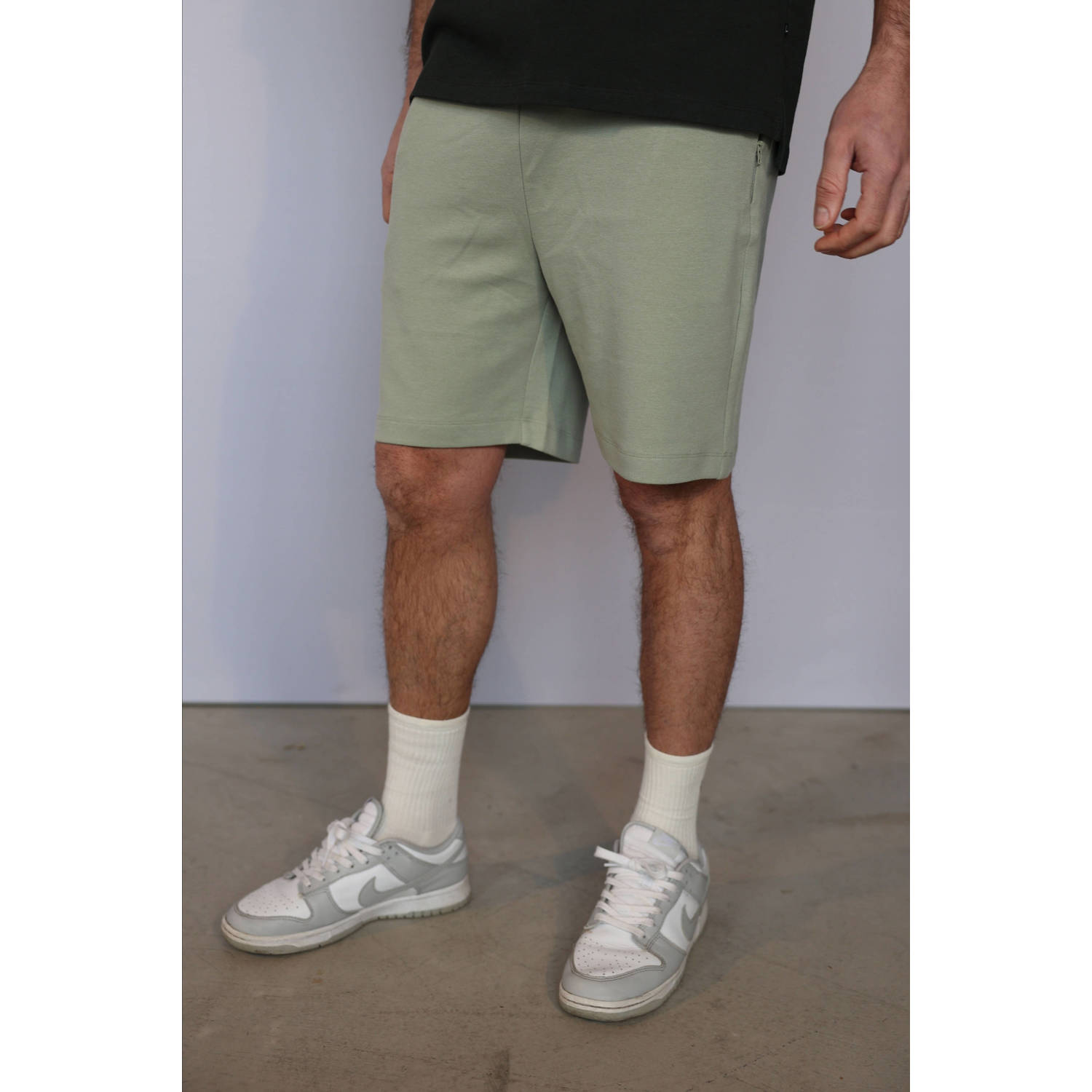 Kultivate loose sweatshort groen